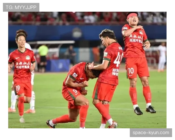 中国足协公布处罚:某中甲球队因历史欠薪被扣除新赛季联赛积分6分 中国足协公布处罚:某中甲球队因历史欠薪被扣除新赛季联赛积分6分